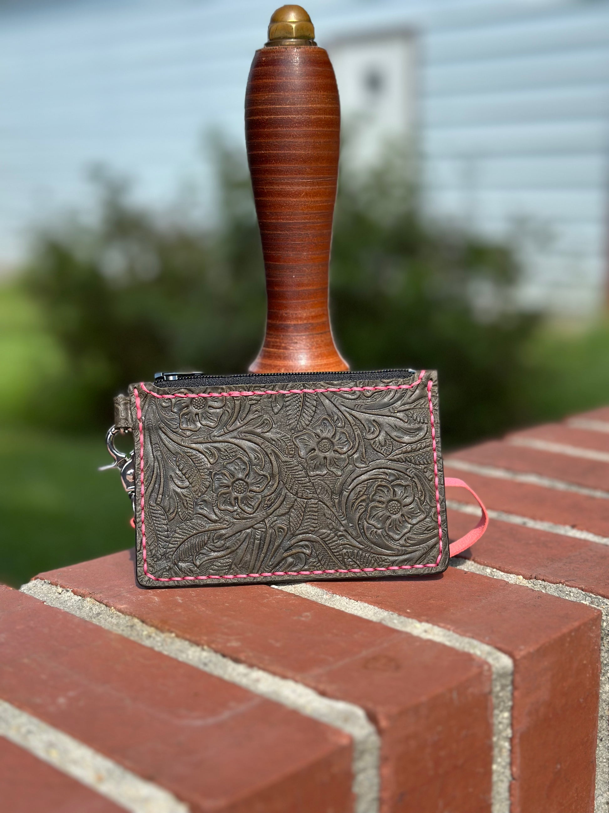Women’s Wristlet Wallet