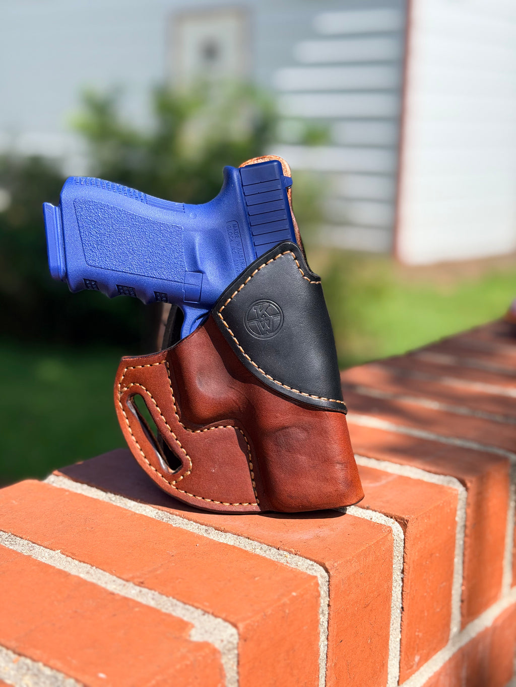 Glock 19 Leather Holster with Optional Optic Cut